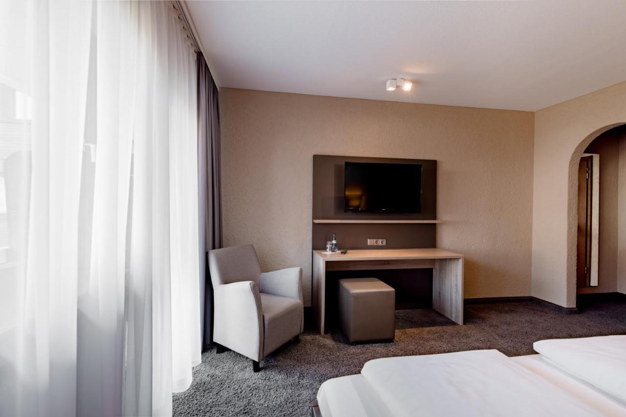 Hotel & Restaurant Becher Donzdorf Екстер'єр фото