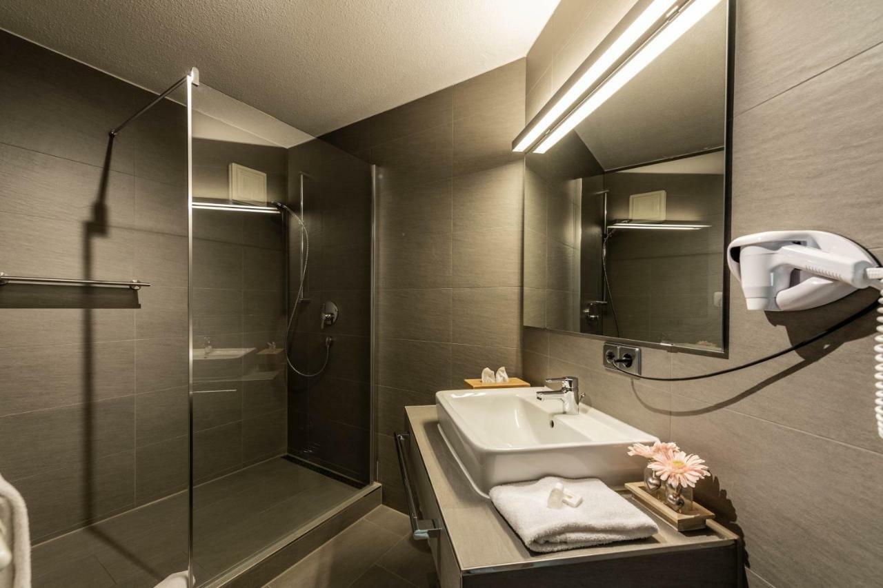 Hotel & Restaurant Becher Donzdorf Екстер'єр фото